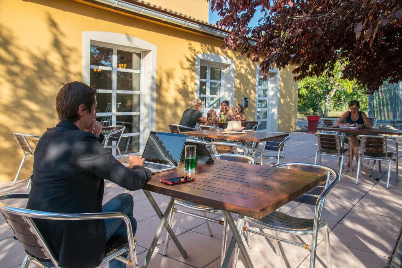 Ibis Manosque Cadarache Hotel Екстериор снимка
