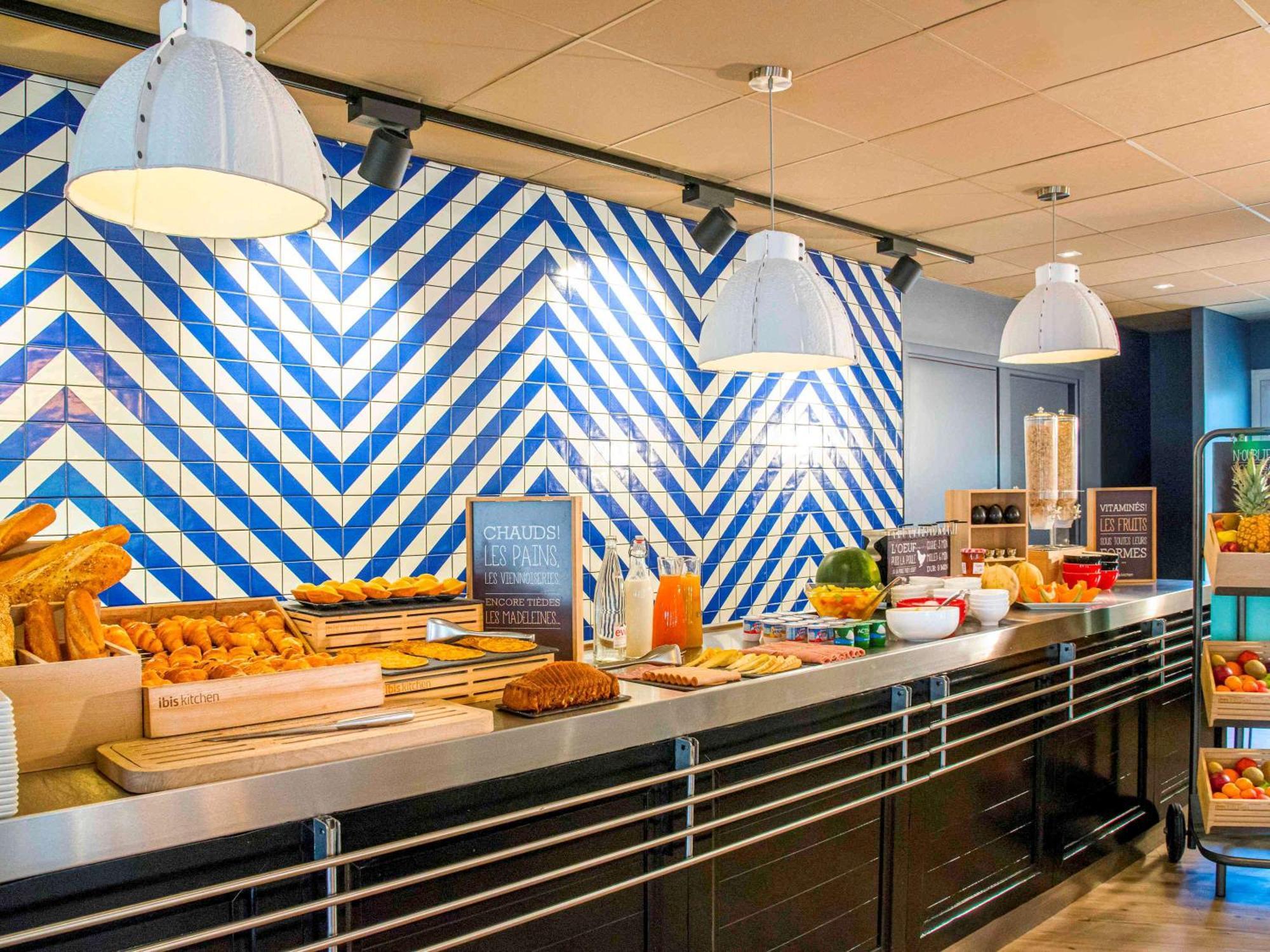 Ibis Manosque Cadarache Hotel Екстериор снимка