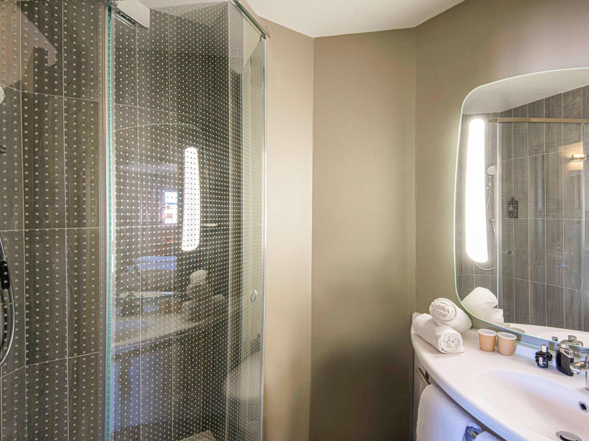Ibis Manosque Cadarache Hotel Екстериор снимка
