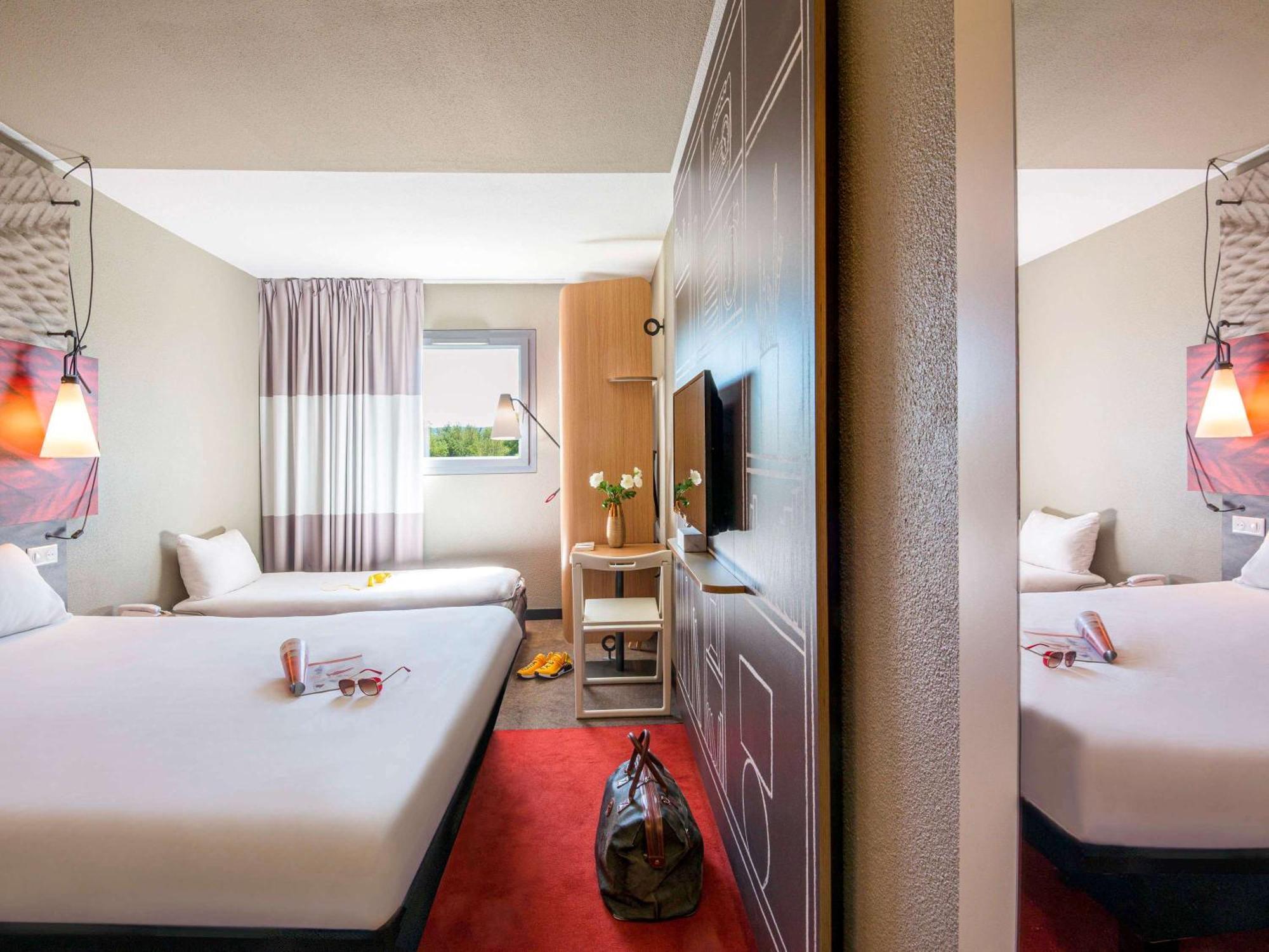 Ibis Manosque Cadarache Hotel Екстериор снимка